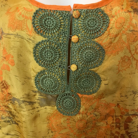 Sweet Sinammon Silk Blouse w/Macrame Embellishment - Picture 2 of 7